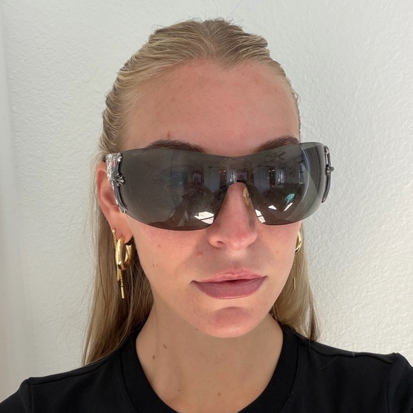 2000s Vintage Ed Hardy Tattoo Shield Sunglasses - Picture 4 of 8